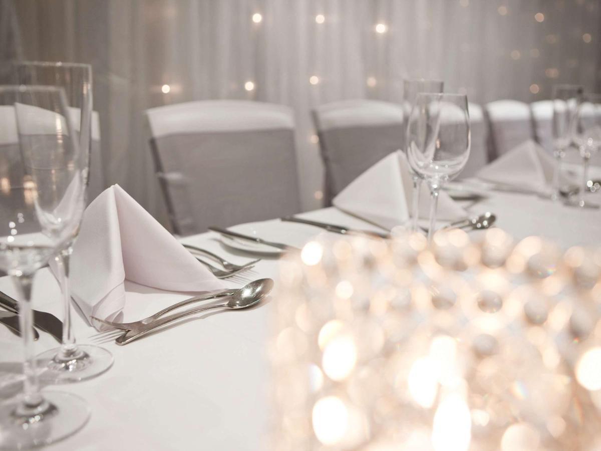 Hotel Pullman Sydney Hyde Park Zewnętrze zdjęcie A table set for a formal dinner