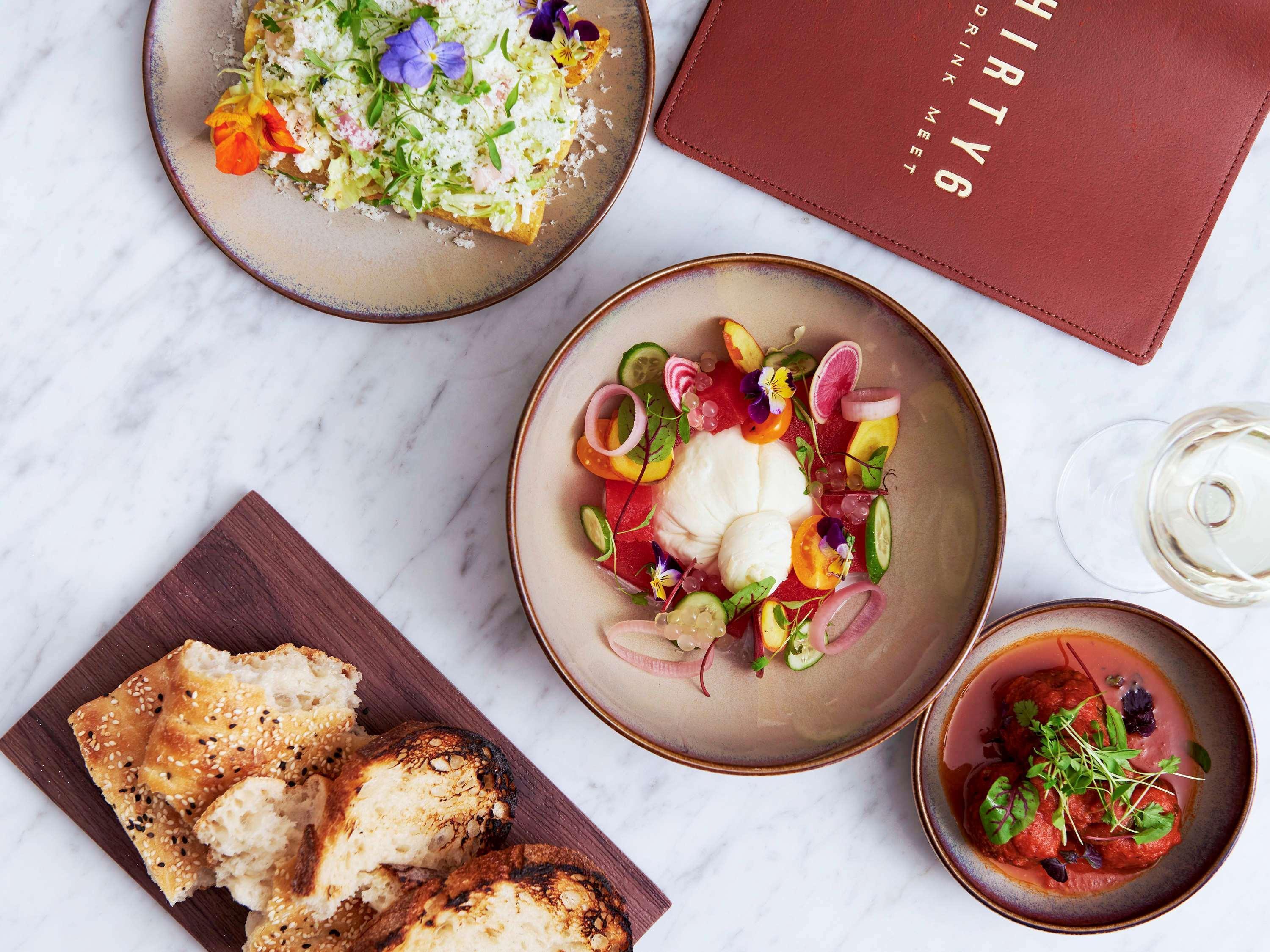Hotel Pullman Sydney Hyde Park Zewnętrze zdjęcie Dishes at Dirty Martini