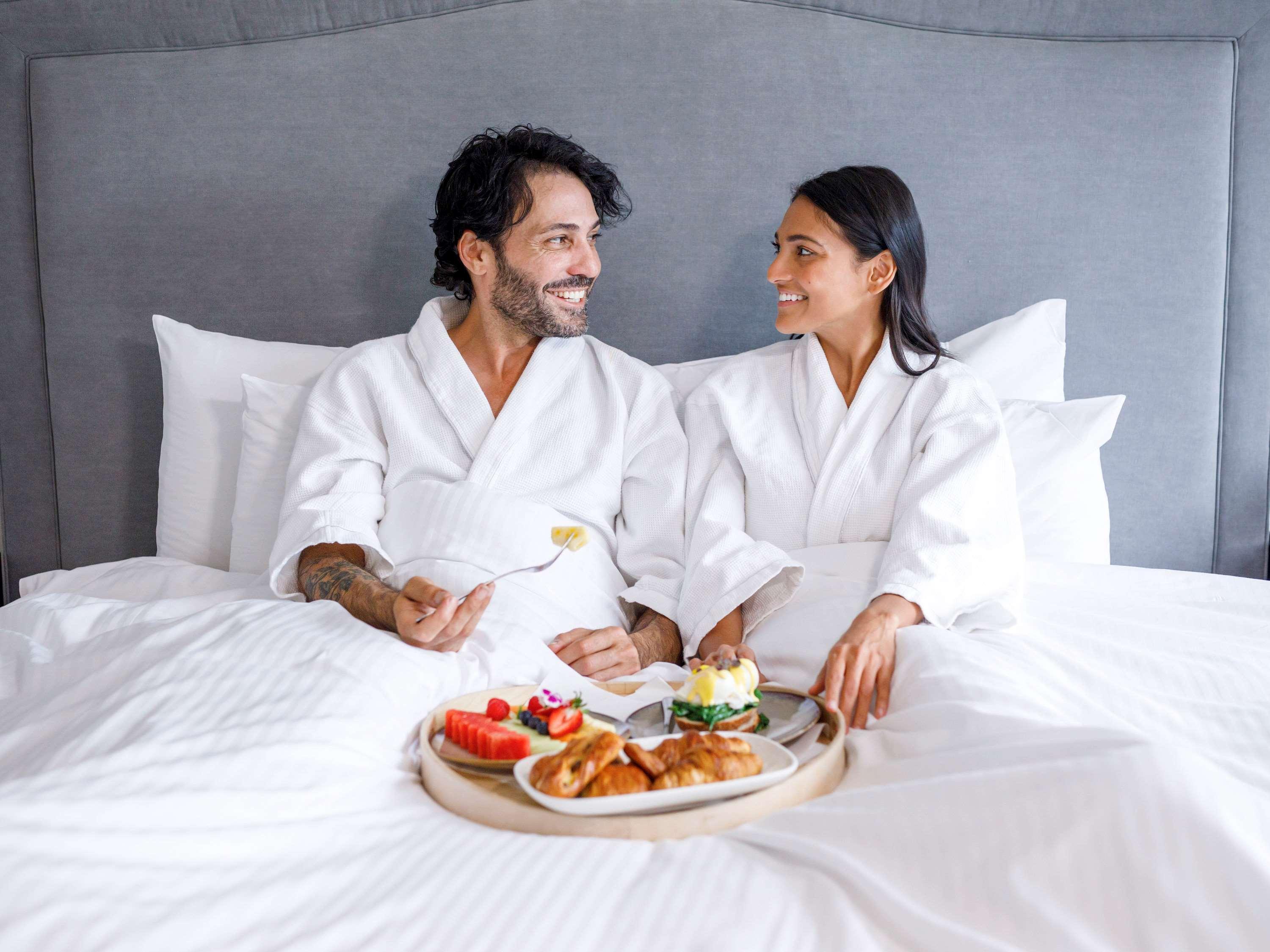 Hotel Pullman Sydney Hyde Park Zewnętrze zdjęcie Room service