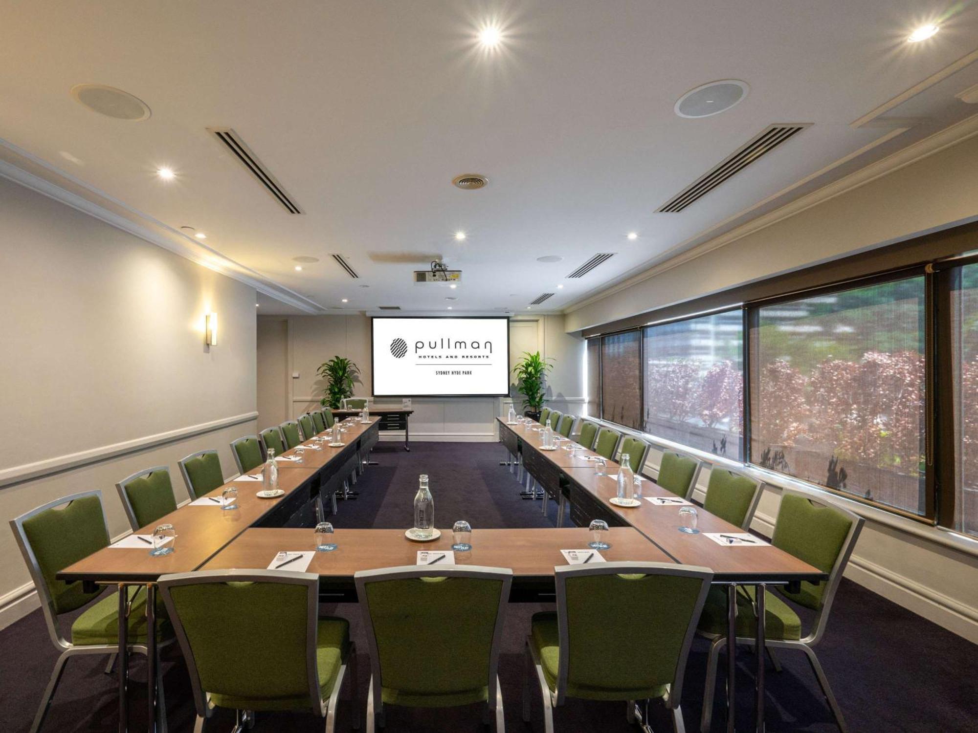 Hotel Pullman Sydney Hyde Park Zewnętrze zdjęcie The Boardroom